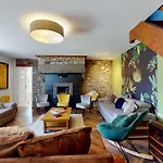 Дом отдыха La Clef Decamp Cornillieres Maisonnettes 35 Pers Jacuzzi, Jeux *