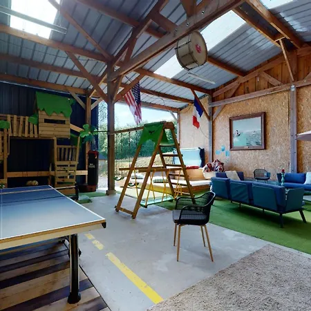 Cornillieres Maisonnettes 35 Pers Jacuzzi, Jeux