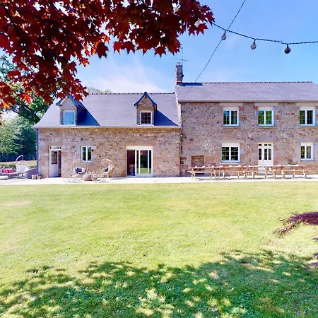 La Clef Decamp Cornillieres Maisonnettes 35 Pers Jacuzzi, Jeux