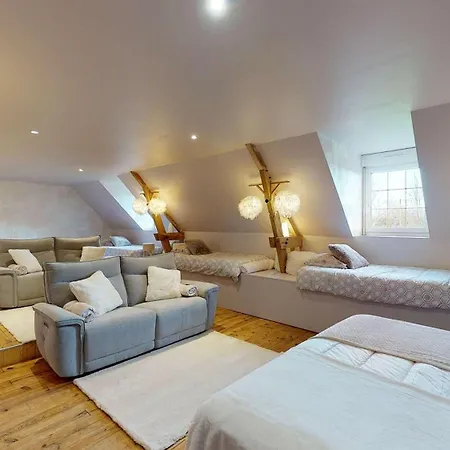 La Clef Decamp Cornillieres Maisonnettes 35 Pers Jacuzzi, Jeux Le Parc